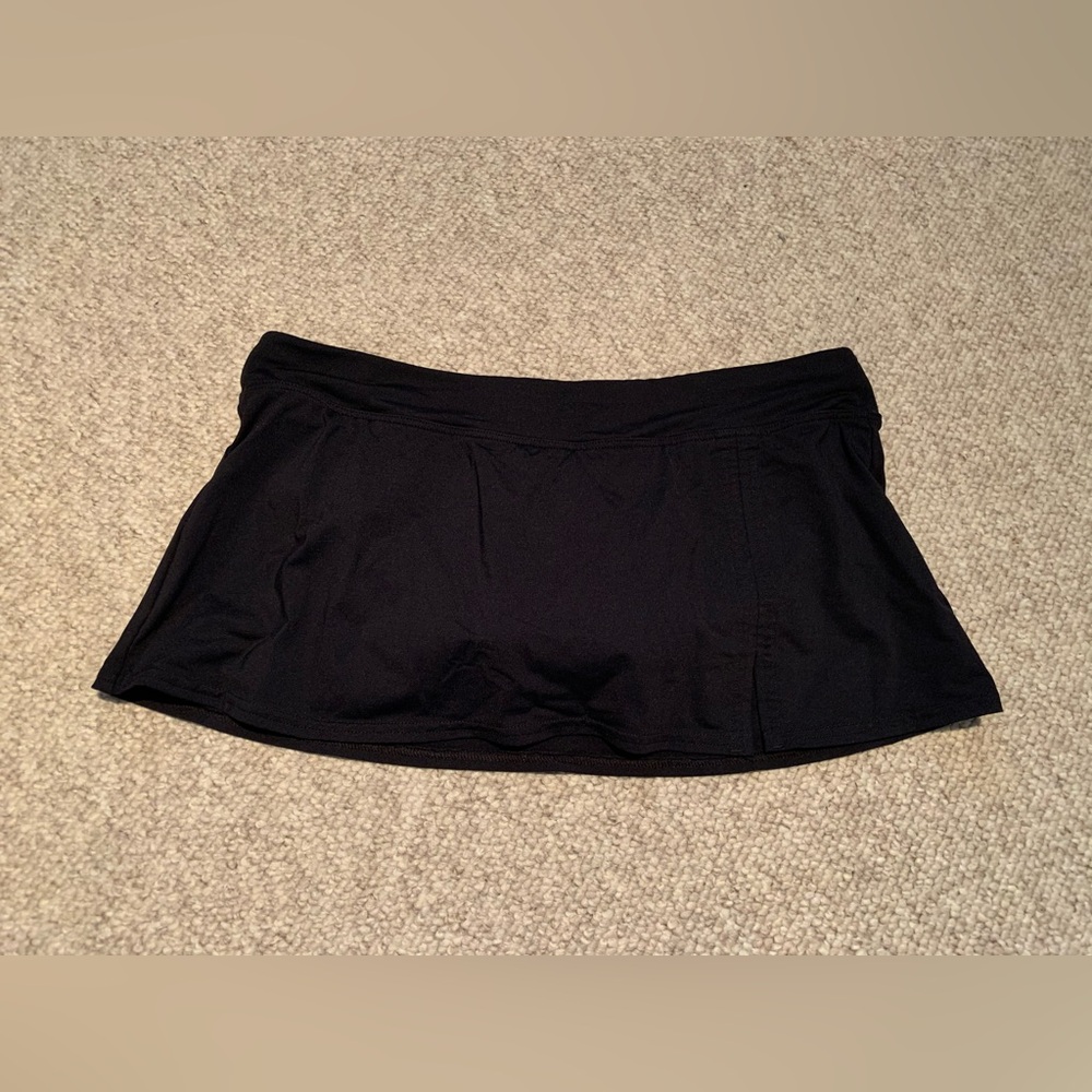 Lands End Black Swim Skirt size 8
